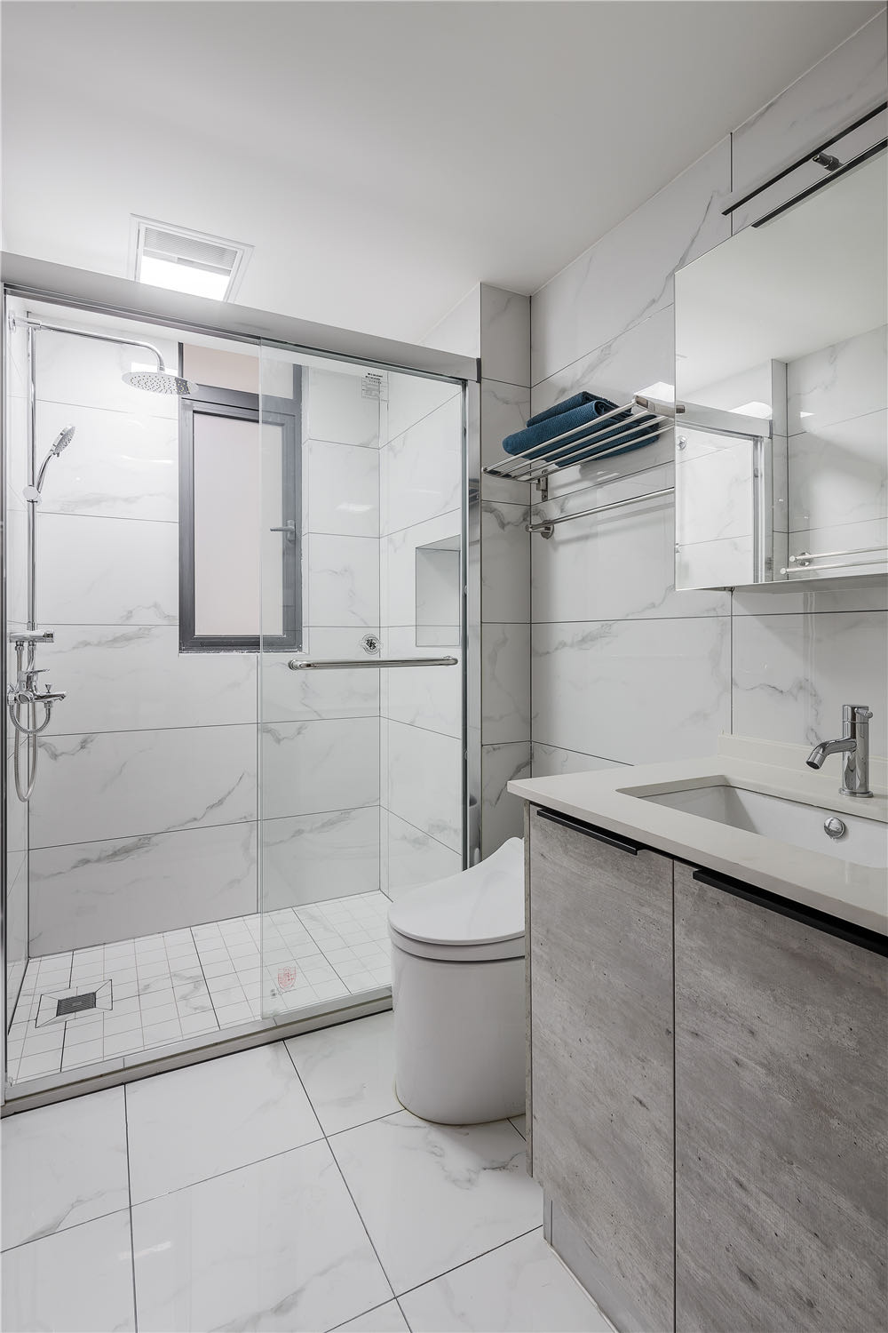 北欧风的清新冷淡，镜灯的挑选很合时宜